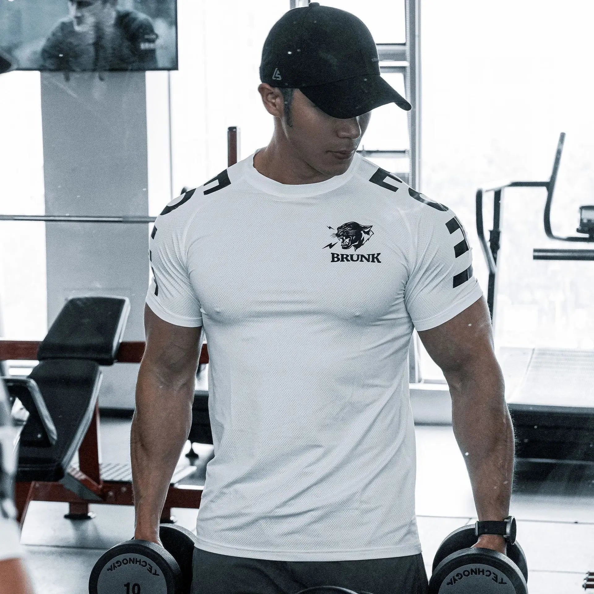 Fitness Sports Men T Shirt Training Muscle Breathable Tops Gym Exercise Short Sleeve Men Clothing 2025 Summer Quick Drying Tees